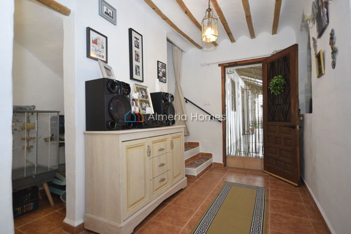 Image No.22-4 Bed Country House for sale