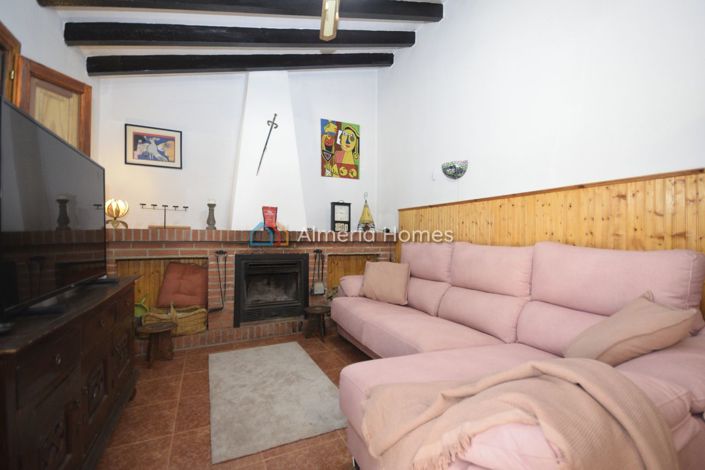 Image No.21-4 Bed Country House for sale