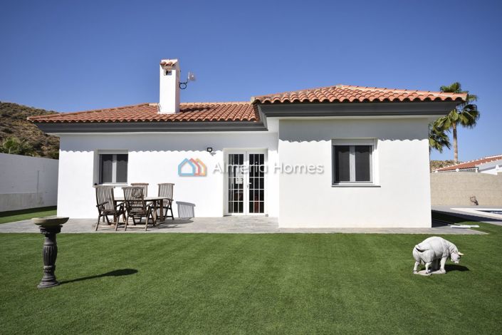 Image No.11-6 Bed Villa for sale