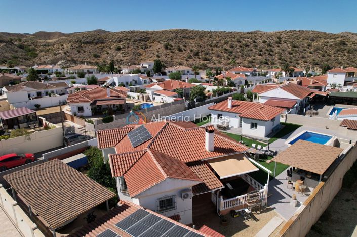 Image No.3-6 Bed Villa for sale