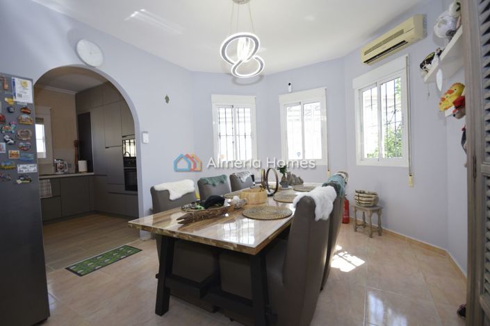 Image No.23-6 Bed Villa for sale