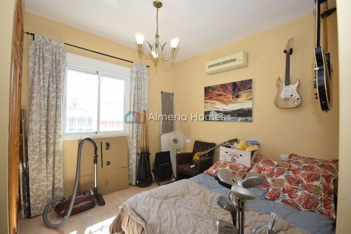 Image No.27-6 Bed Villa for sale