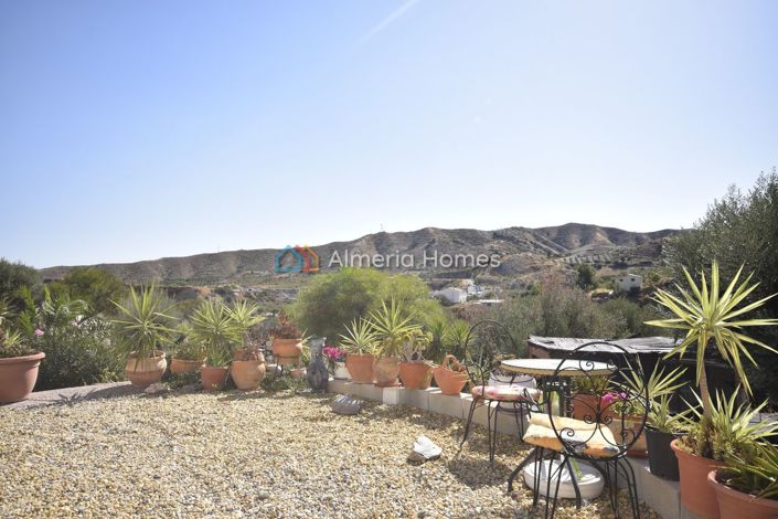 Image No.13-5 Bed Country House for sale