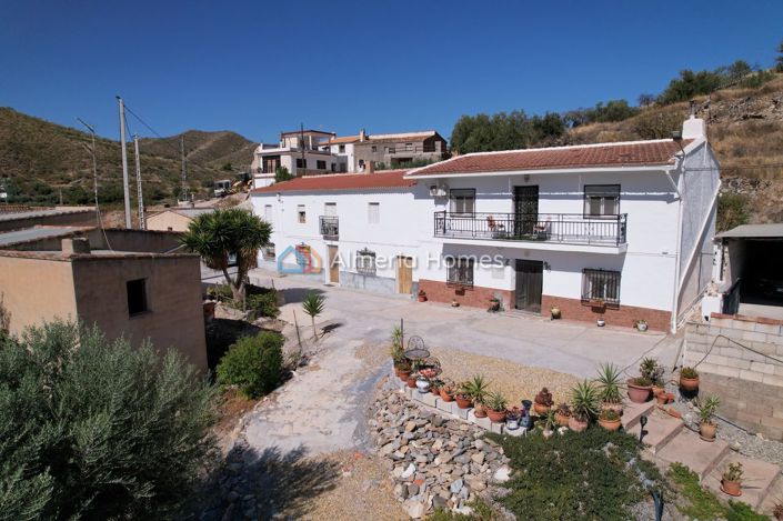 Image No.14-5 Bed Country House for sale