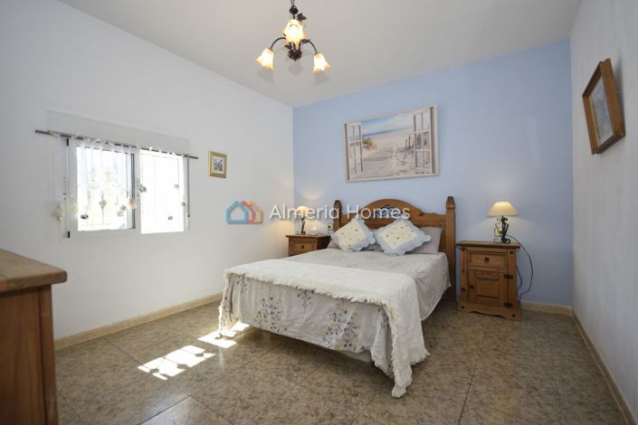 Image No.18-5 Bed Country House for sale