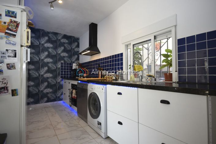 Image No.21-5 Bed Country House for sale