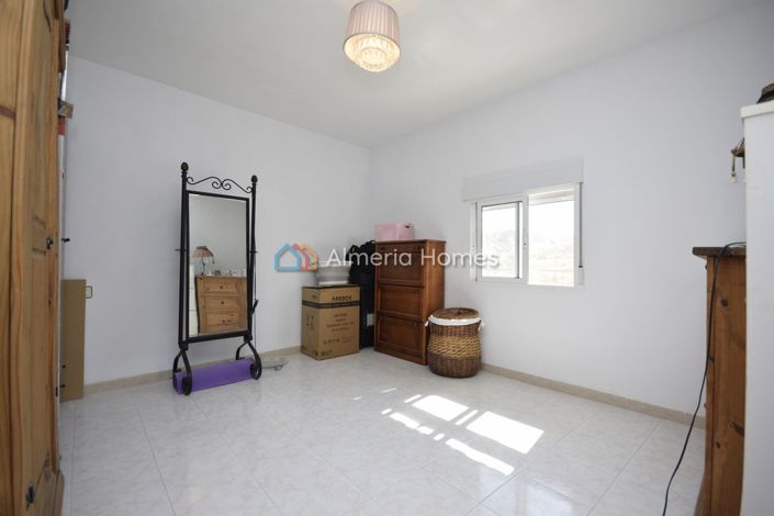 Image No.28-5 Bed Country House for sale