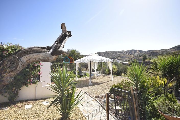 Image No.4-5 Bed Country House for sale