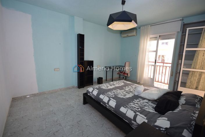 Image No.14-4 Bed Duplex for sale