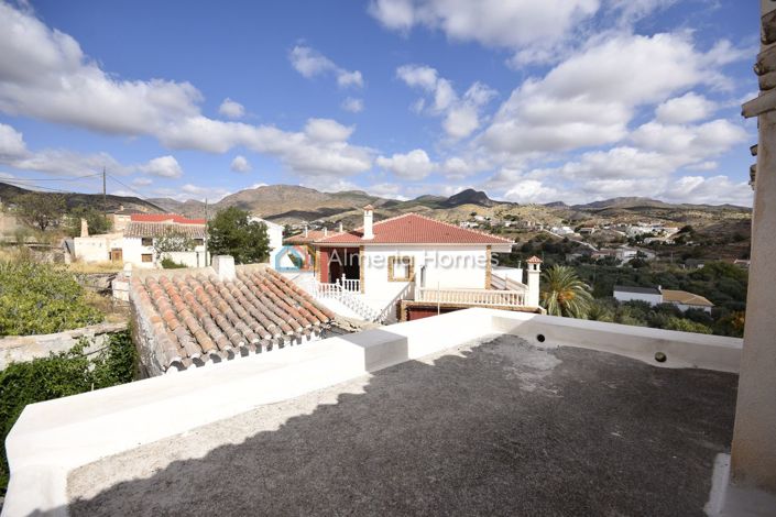 Image No.29-6 Bed Country House for sale