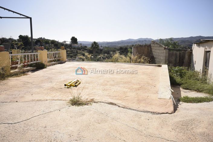 Image No.3-3 Bed Country House for sale