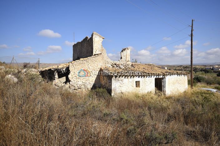 Image No.7-Country House for sale