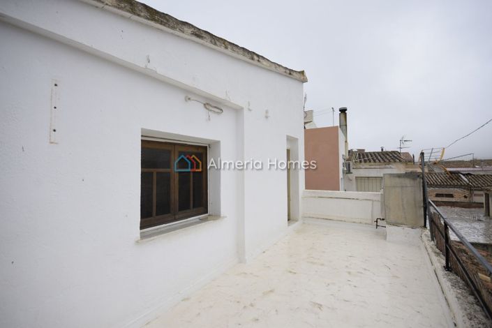 Image No.23-3 Bed Townhouse for sale