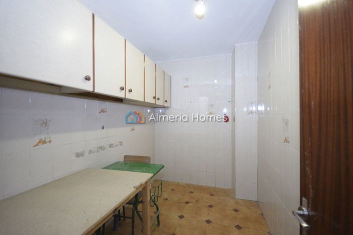 Image No.27-3 Bed Townhouse for sale