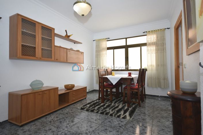 Image No.4-3 Bed Townhouse for sale