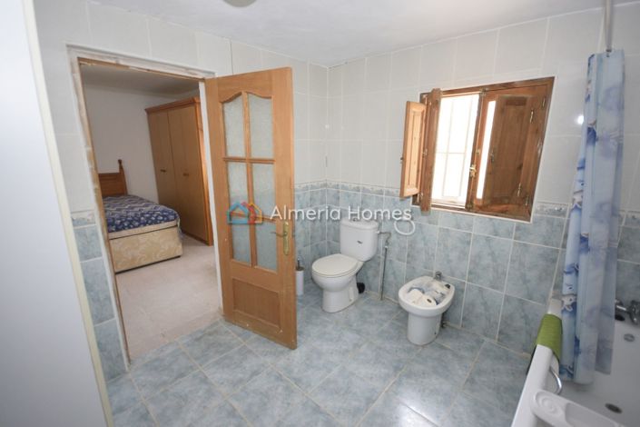 Image No.15-3 Bed Villa for sale