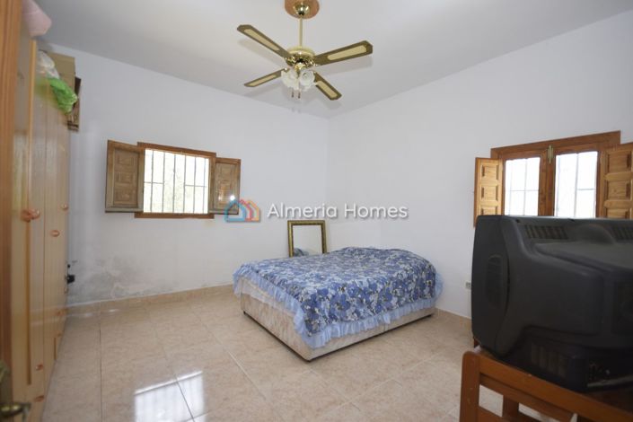 Image No.9-3 Bed Villa for sale