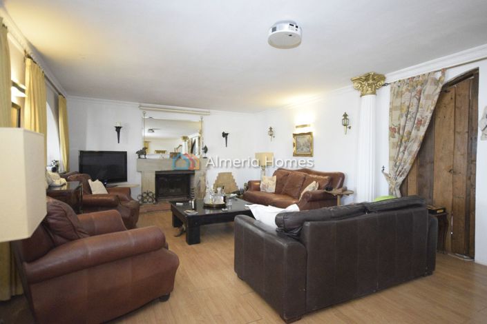 Image No.5-1 Bed Villa for sale