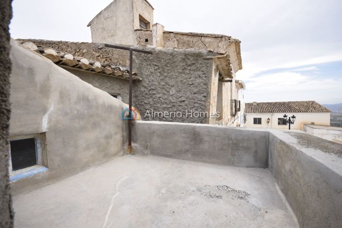 Image No.12-3 Bed Townhouse for sale