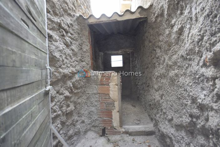 Image No.9-3 Bed Townhouse for sale