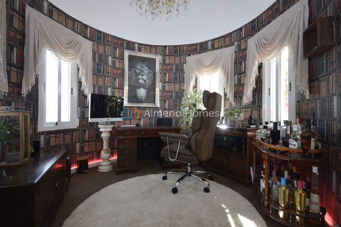 Image No.16-3 Bed Villa for sale