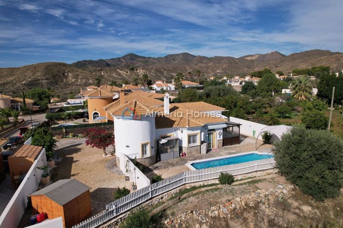 Image No.5-3 Bed Villa for sale