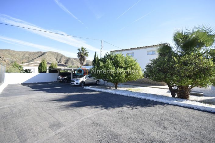 Image No.30-4 Bed Villa for sale