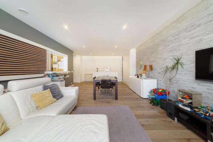Image No.1-3 Bed Apartment for sale
