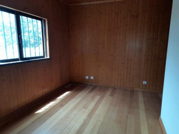 Image No.32-5 Bed Property for sale