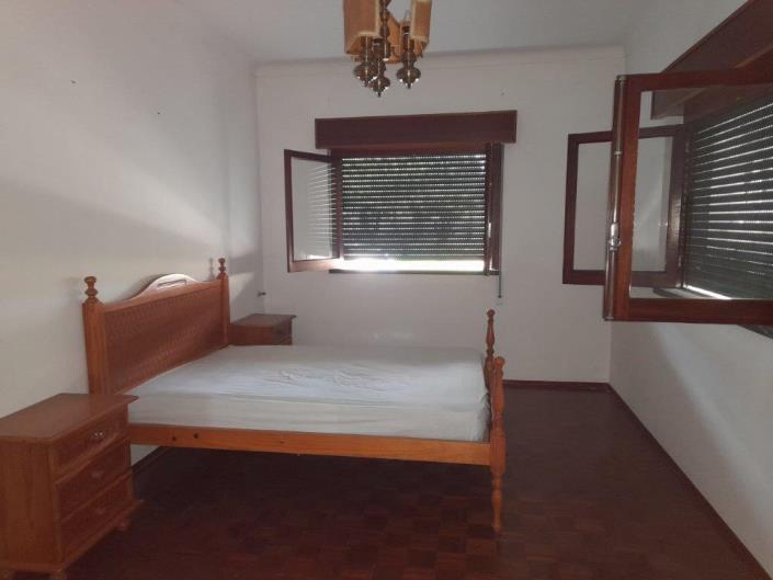 Image No.33-5 Bed Property for sale