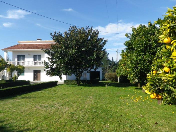 Image No.50-5 Bed Property for sale