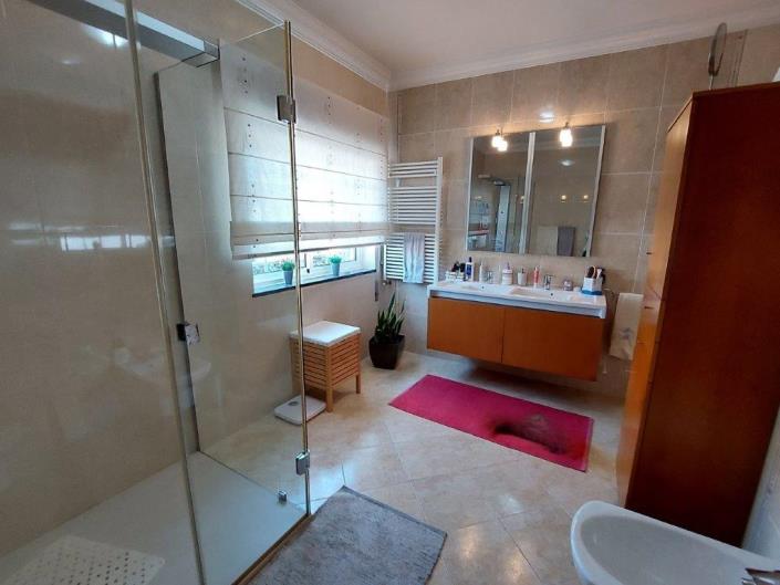 Image No.19-4 Bed House/Villa for sale