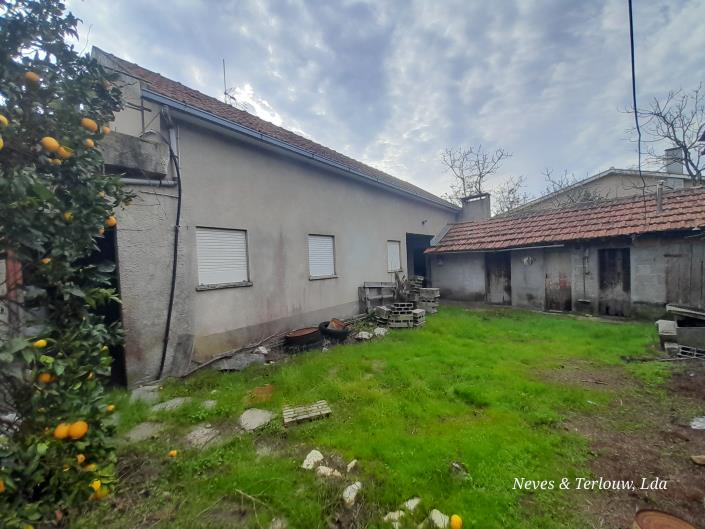 Image No.15-3 Bed Country House for sale