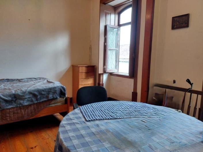 Image No.13-3 Bed Flat for sale