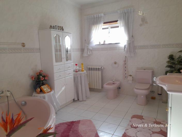 Image No.18-4 Bed House/Villa for sale