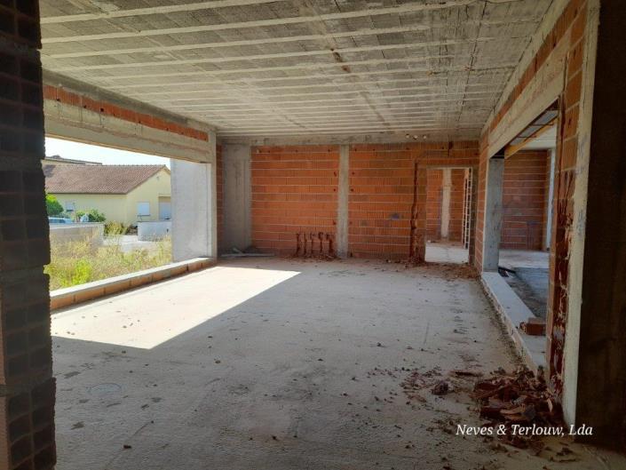 Image No.8-3 Bed House for sale