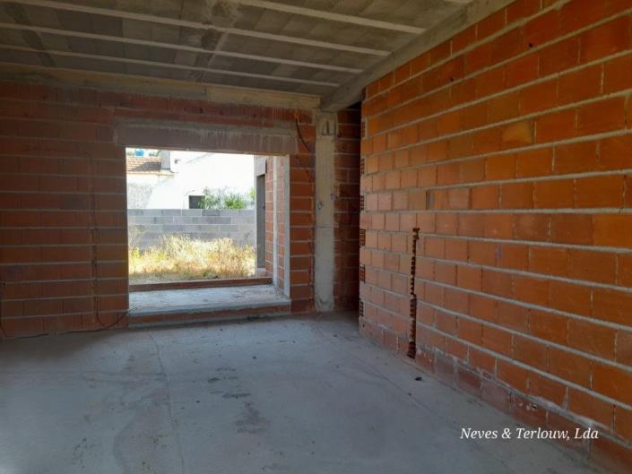 Image No.16-3 Bed House for sale