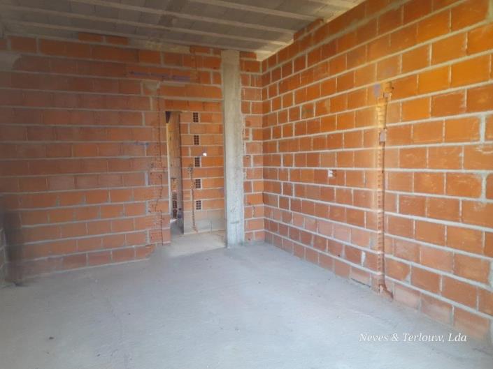 Image No.17-3 Bed House for sale