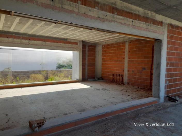 Image No.18-3 Bed House for sale