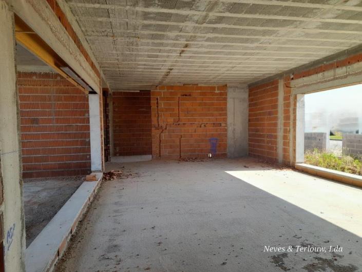 Image No.19-3 Bed House for sale