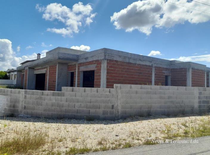 Image No.24-3 Bed House for sale