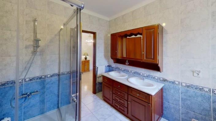 Image No.15-7 Bed House/Villa for sale