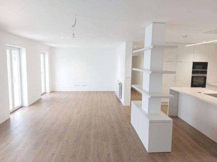 Image No.13-4 Bed House/Villa for sale