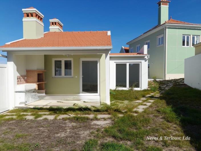 Image No.30-4 Bed House/Villa for sale