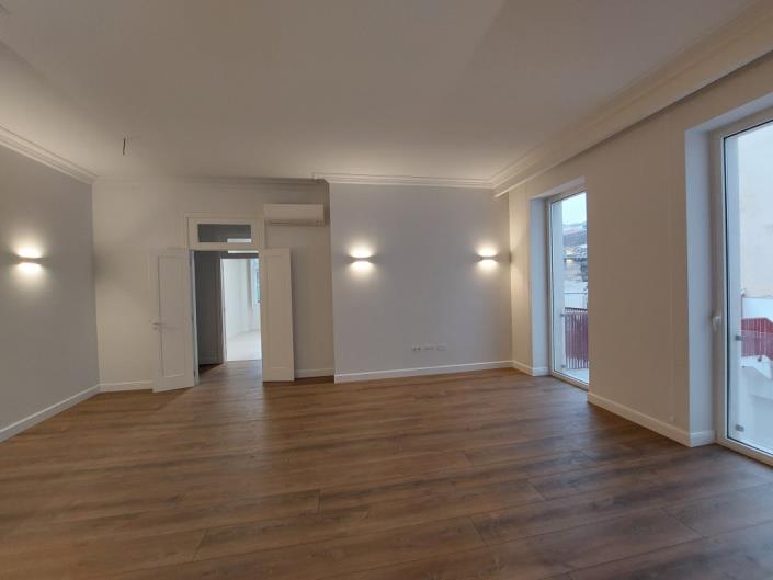 Image No.3-3 Bed Apartment for sale