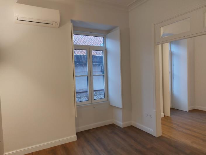 Image No.18-3 Bed Apartment for sale