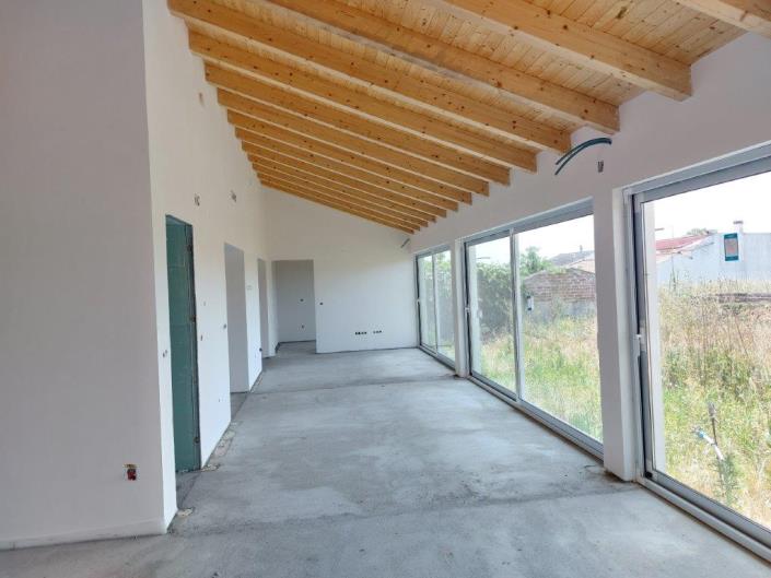 Image No.4-3 Bed House for sale