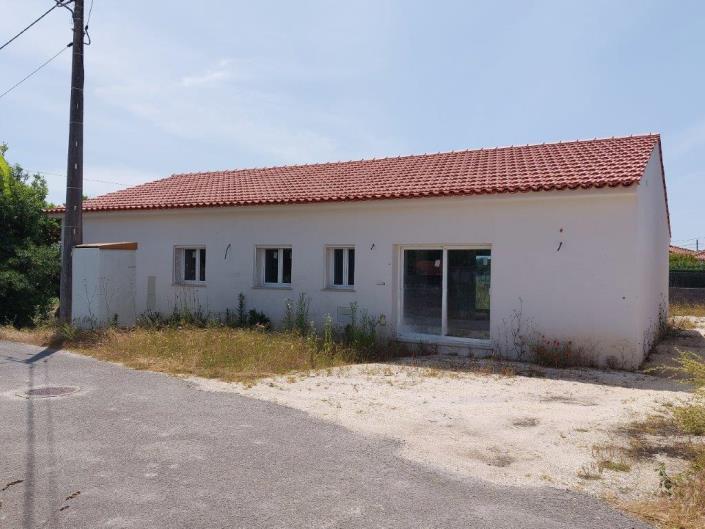 Image No.19-3 Bed House for sale