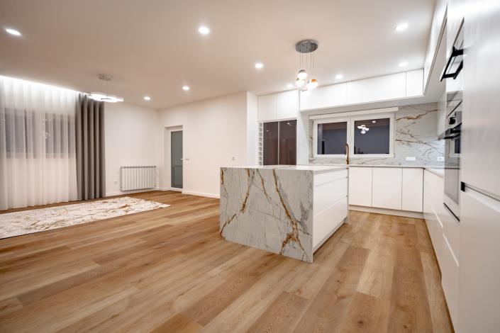 Image No.12-5 Bed House/Villa for sale