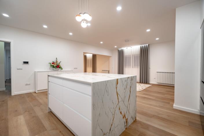 Image No.15-5 Bed House/Villa for sale